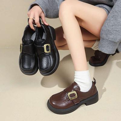Kleine Lederschuhe Damen Britischer Stil Neu Frühling und Sommer Vielseitiger Rock Schwarz JK Einzelne Schuhe Pendler Weiche Sohle