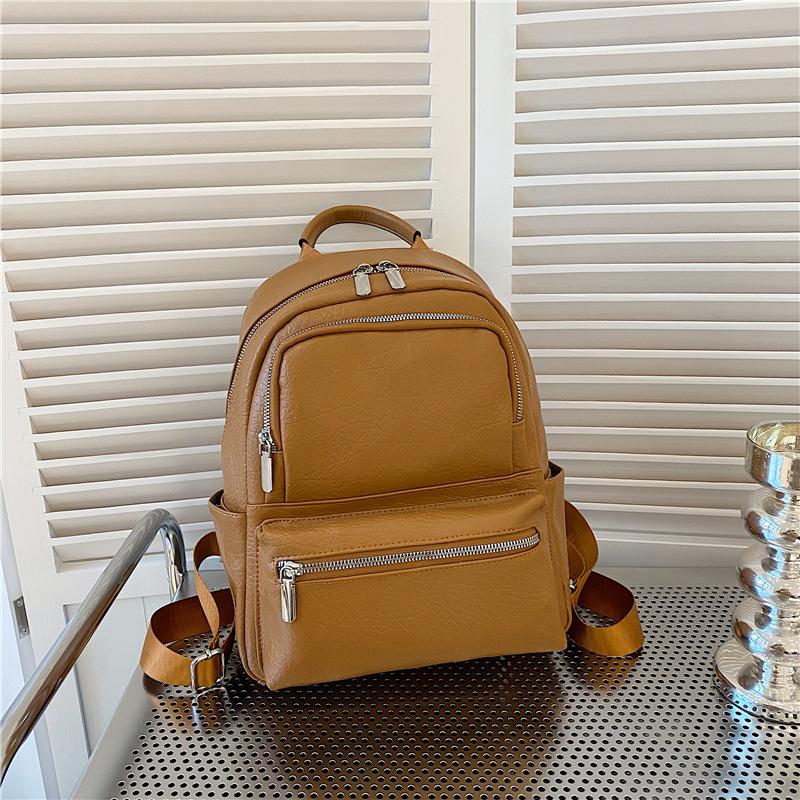 New Style Women's Large-capacity Soft Leather Travel Backpack, Fashionable and Trendy Student Backpack