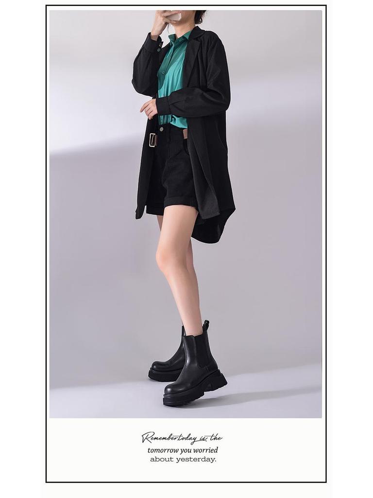 2025 Women's Black Chelsea Martin Boots: Chunky Heel, Round Toe, Platform Design