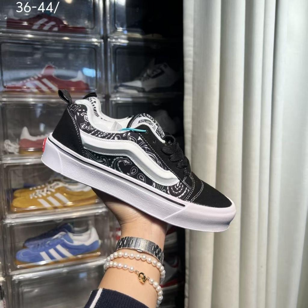 Nové Darth Vader Vintage Americké Sportovní Ležérní Boty Boardové Boty Celé Semišové Černé Baculaté Chlebové Boty