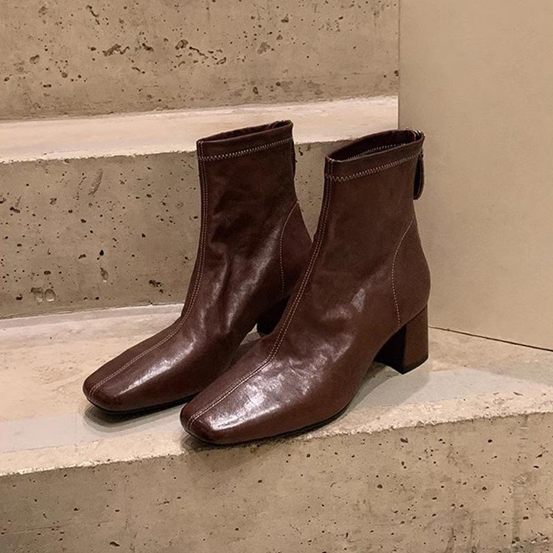 

Виноградная мать осень и зима новые маленькие квадратные носки старая усадка лошадиная кожа тонкие универсальные толстый каблук тонкие короткие ботинки женские 40