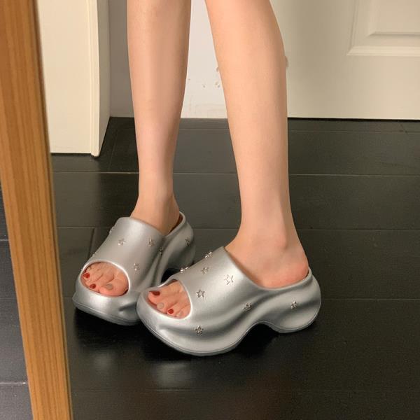 Fashion Shoes For Girls Slippers Soft Slides Slipers Women Fashion Platform Lady Comfort 2025 Summer Luxury Casual Leisure Slippers Casu