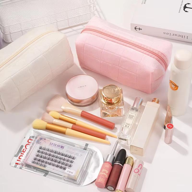 Cute Soft Plush Small Cosmetic Bags Portable Travel Pouch Solid Color Zipper Toiletry Storage Organizer for Women Makeup Bags