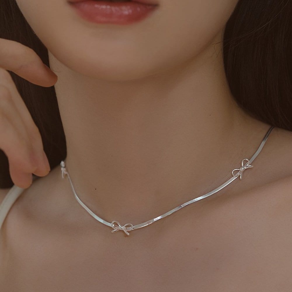 

92.5 Silver Sylvie Ribbon Snake Choker Necklace W