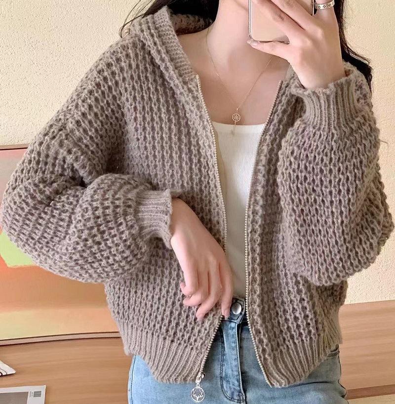New High-necked Warm Retro Thick Needle Lapel Knitted Sweater Lazy Loose Temperament Zipper Sweater Jacket Women