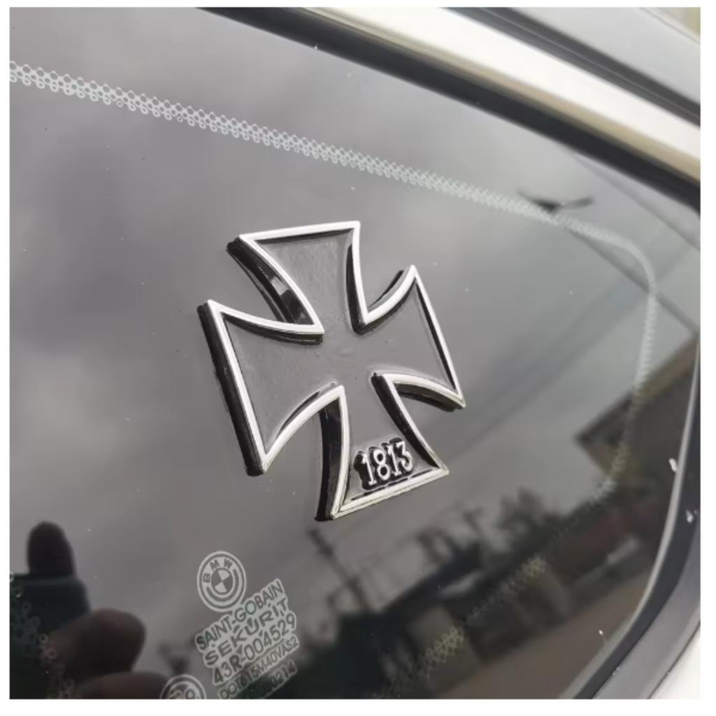 1pcs 3D Metal Altese Cross 1813 Emblem Decal Side Fender Rear Trunk Badge Sticker Are Applicable To Auto Motorcycle Pickup Truck SUV