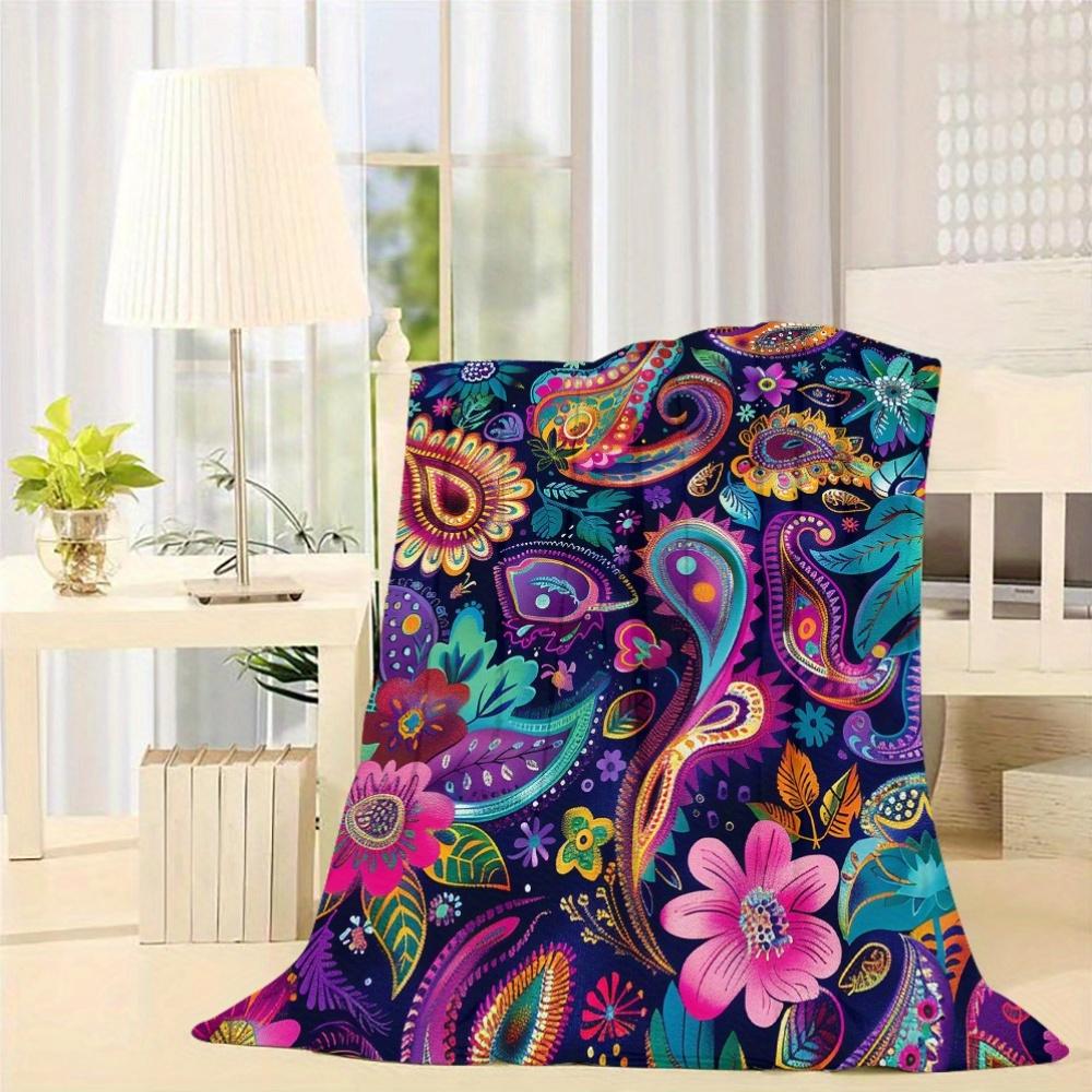 

Festive Paisley Print Fleece Throw Blanket - Perfect for All Seasons 70x100cm