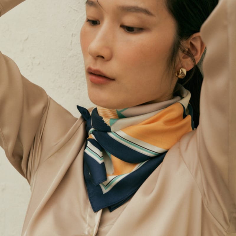 Saint Luxure Simple Square Scarf Sunset Navy SL22SMSSSNV