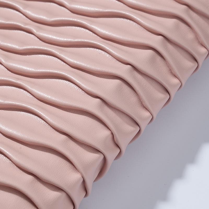 Wireless Quilted 3D Embossed Pleated PU Breathable Waterproof Stretch Fabric for Apparel, Bags, and Shoes