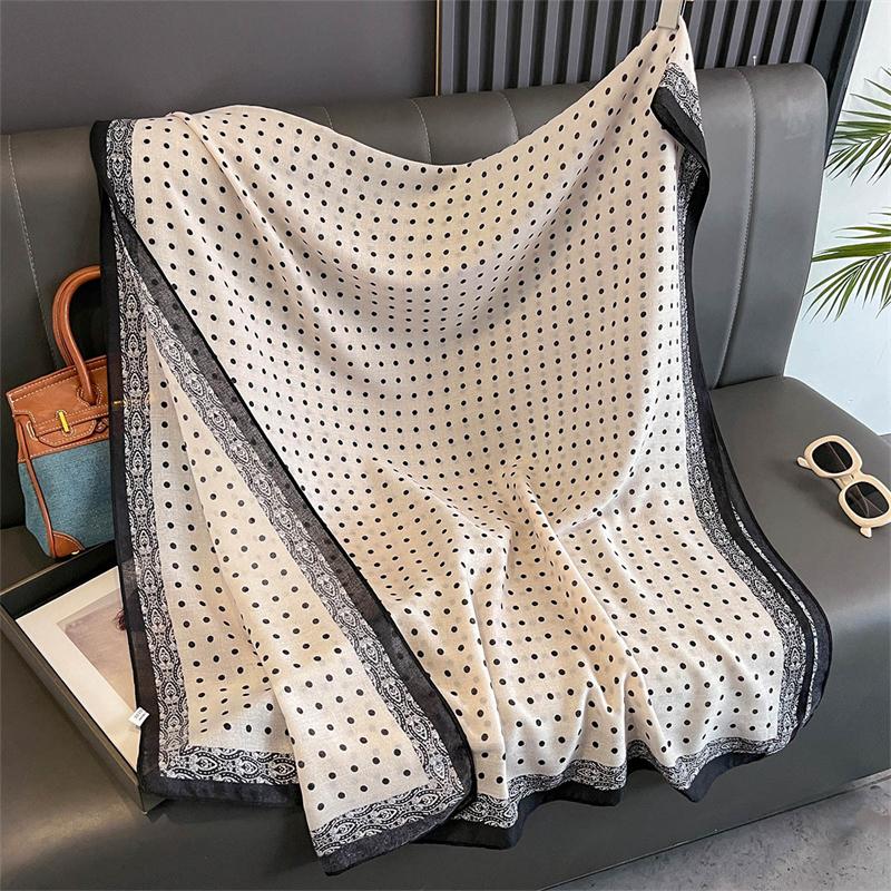 New Spring Women Cotton Scarf Beach Hijab Shawls and Wraps  Luxury Brand Flower Female Foulard Echarpe Designer Bandana