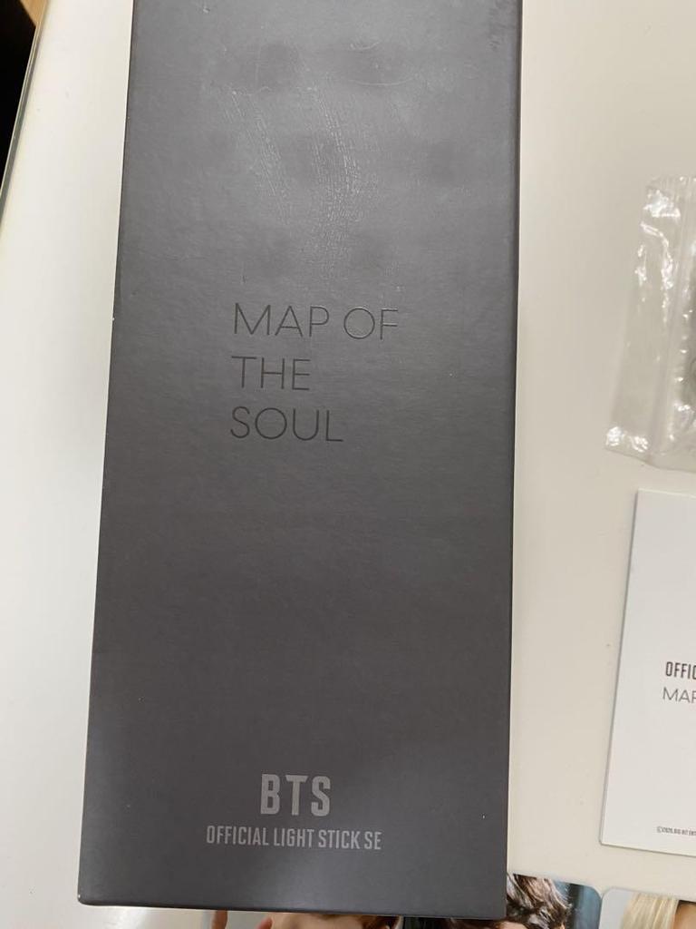 [USED] BTS Map of the Soul Official Light AmiBomb
