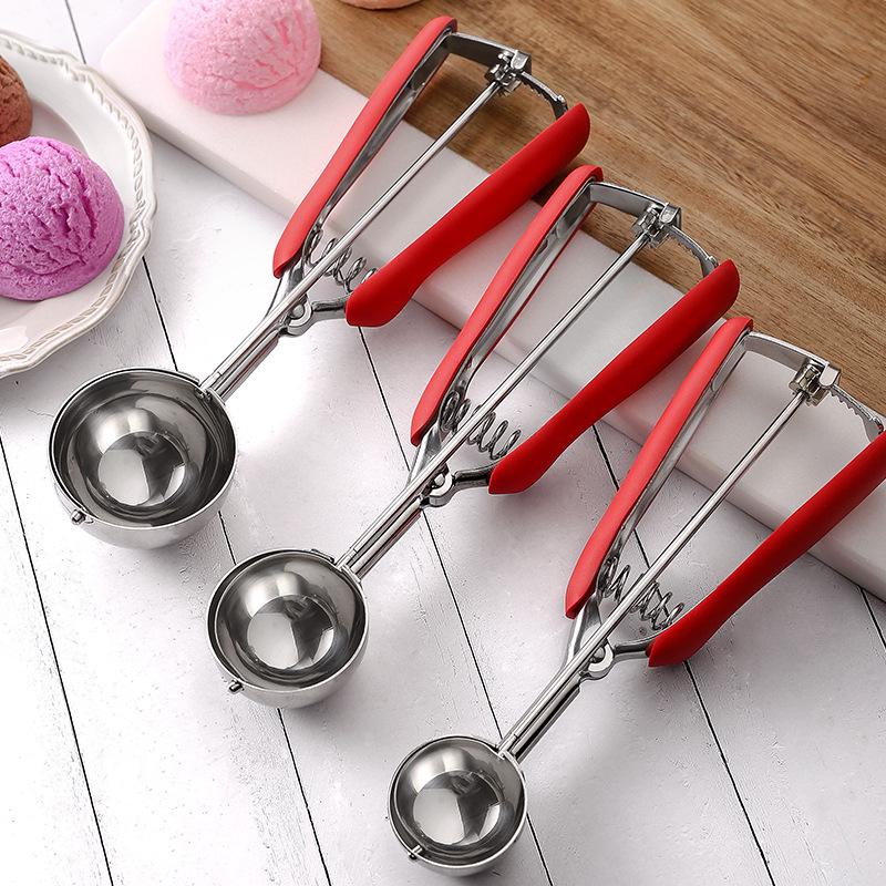 

304 Stainless Steel Ice Cream & Fruit Scooper with Silicone Handle 35mm Diameter красный