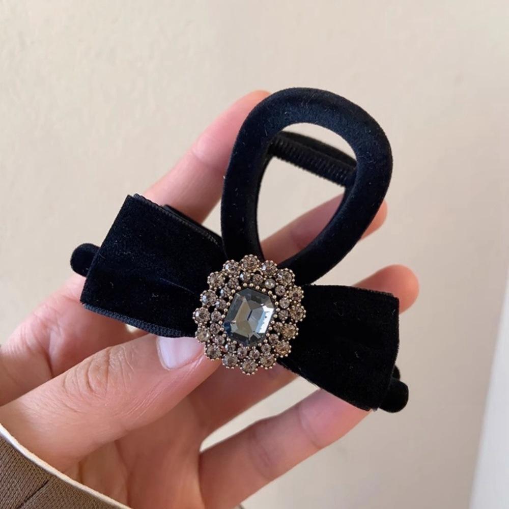 Korean French retro diamond-encrusted velvet bow grab clip elegant back head shark clip hairpin hair accessories