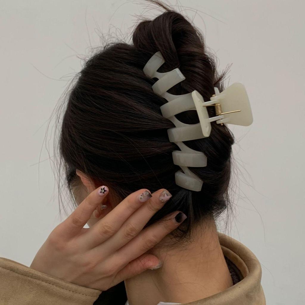 Sweet Jelly-Style Claw Clip: Versatile Hair Accessory for Updos and Waves - Japanese Fashion