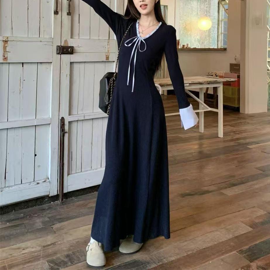 Navy Blue Flared Sleeves, Small Long-sleeved Dress, Women's Autumn and Winter Design Sense, Contrasting Colors, Waist Bottom, Long Dress Inside