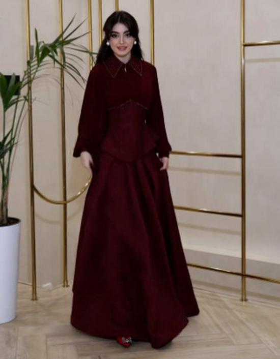 Summer 2025 European and American Two-Piece Set: Elegant Suit Jacket and High-Waisted Midi Skirt