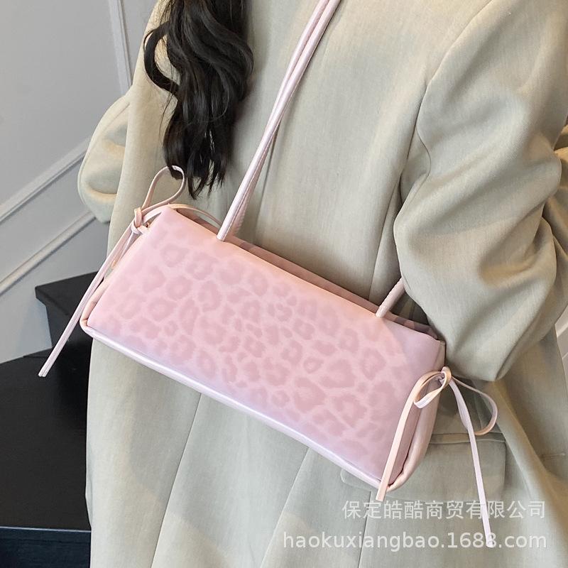 Leopard print bag women's large-capacity 2025 new summer niche design shoulder underarm bag texture work commuter bag