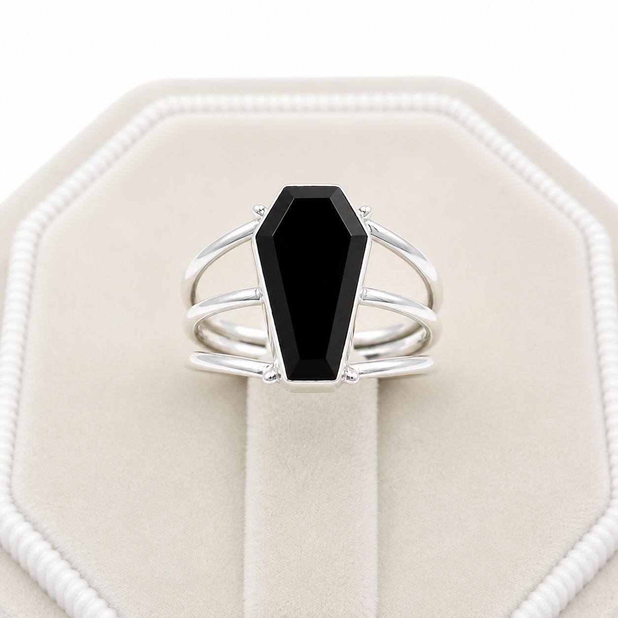 Black Onyx Coffin Ring in 925 Sterling Silver, Handmade Gothic Statement Ring, Witchy Minimalist Gemstone Jewelry 4 серебряный