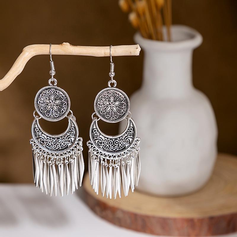 Vintage European & American Style Hollow Fashion Pendant Earrings for Women