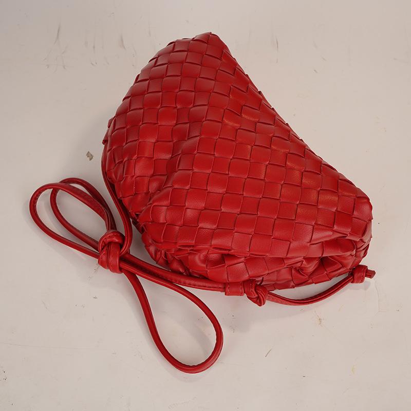 New Woven Women's Bags Spring and Summer Versatile Cloud Bags Trendy Dumpling Bags Underarm Bags