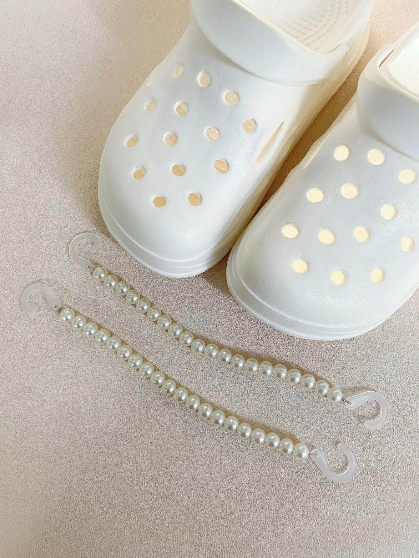 

2Pcs Artificial Pearl Shoe Chains Removable Buckle Hole Accessory for DIY Garden Board Shoes Decorative Pearls