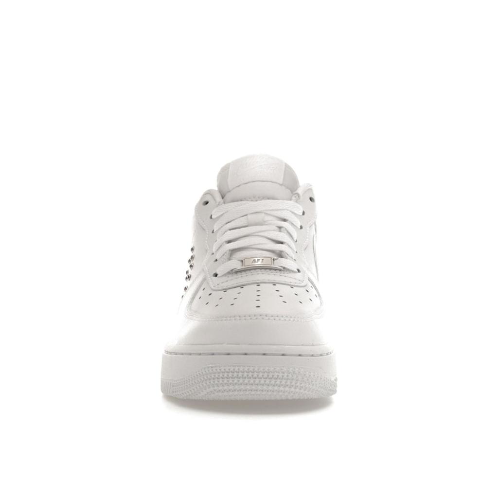 Nike Air Force 1 07 Piggdekorert Swoosh Damesneakers Hvit Metallisk-Sølv Platinatone FQ8887-100