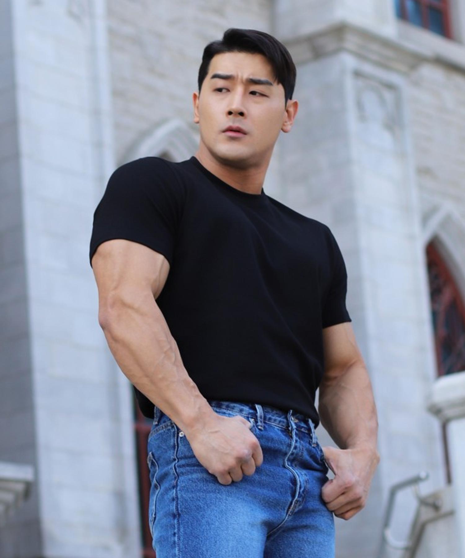 Bostfit Signature Muscle Fit Cotton Modal Short Sleeve T-Shirt Dark Black Black/L (100 Muscle Fit)