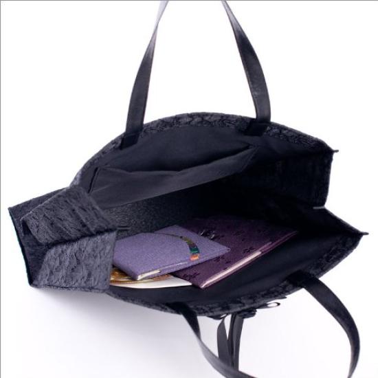 Lace sub-bag with A4 gusset for both formal and informal occasions