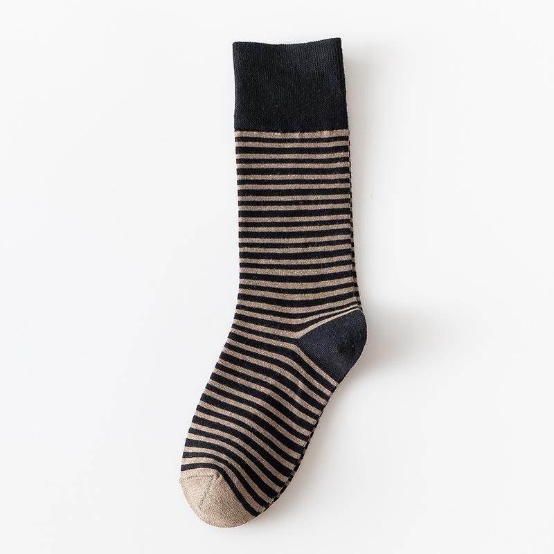 Female Spring and Autumn Classic Assorted Color Stripe Design In The Tube Cotton Socks