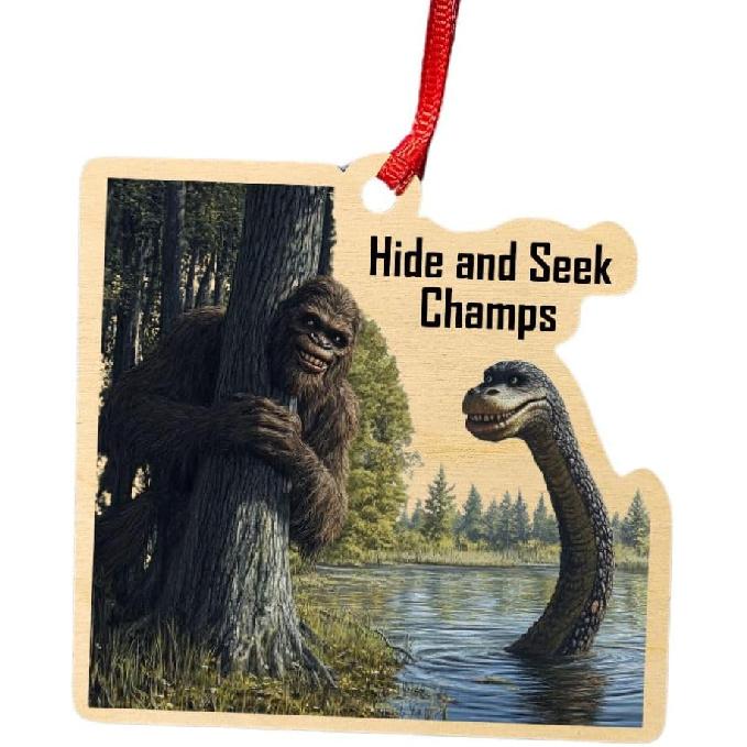 Bigfoot & Yeti Snowball Fight Ornament – Birch Wood Holiday Decoration – Fun Cryptid
