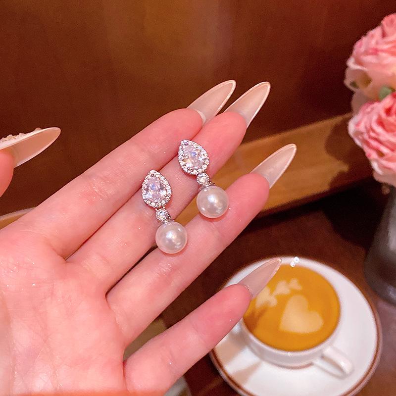 S925 Silber Blumenperlenohrringe - Eleganter und luxuriöser Damenschmuck