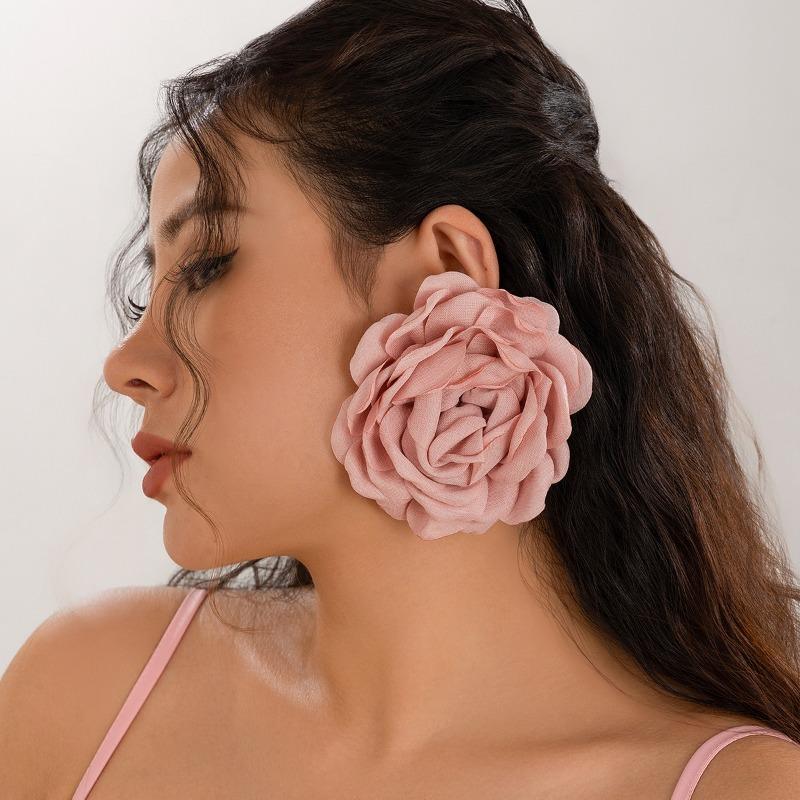 Exaggerated Big Rose Flower Earrings for Women Vintage Elegant Fabric Florals Ear Stud Earring Summer Holiday Beach Jewelry