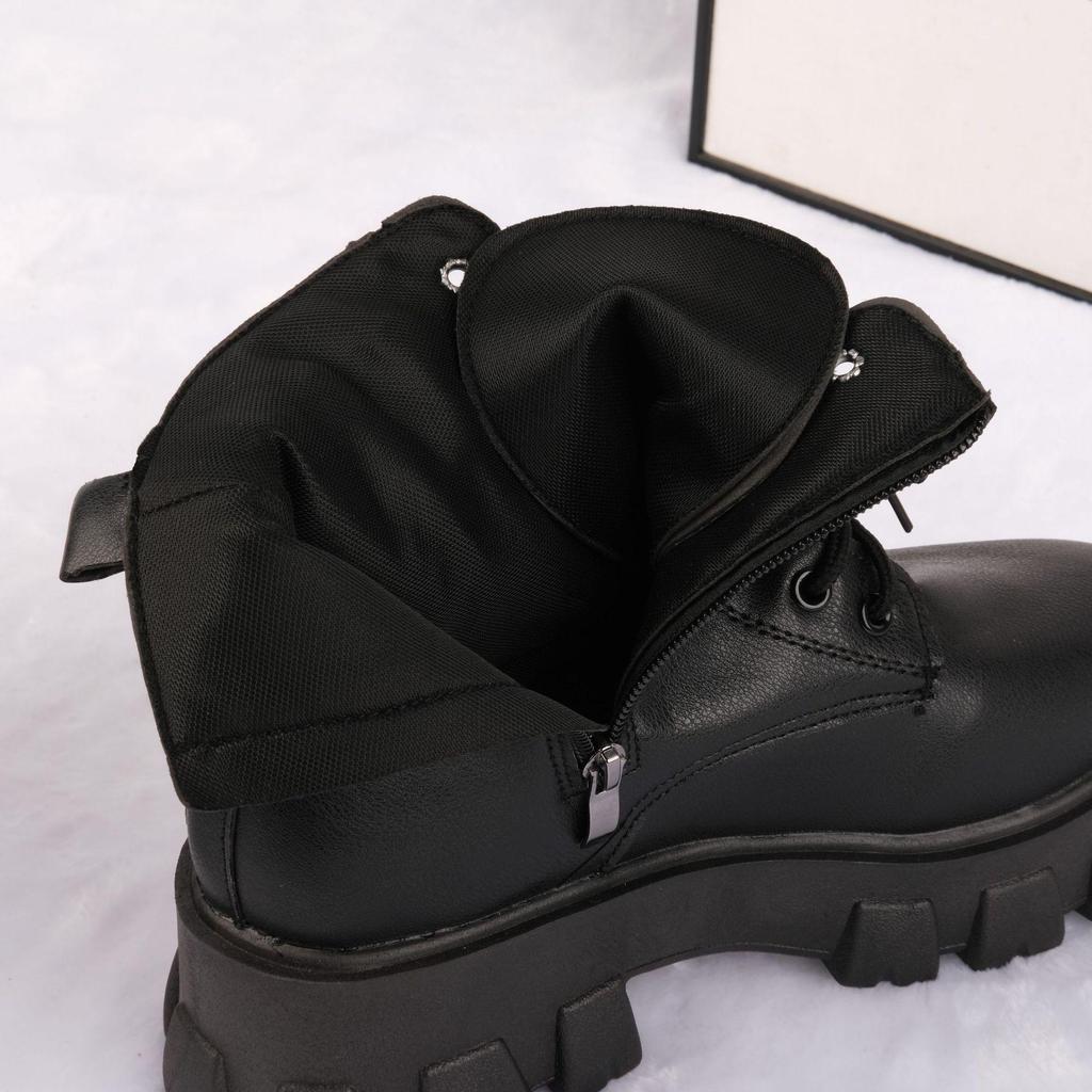 Women's Height-Increasing Martin Boots: Korean Style, Plus Velvet, Autumn/Winter, Thick Sole, Mid-Calf, Plus Size, Cotton.