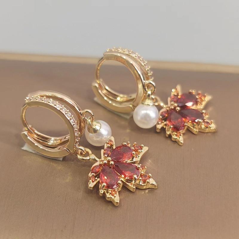 Brincos de gota de folha de bordo de zircônia vermelha para mulheres 2023 nova moda casamento noivado festa joias acessórios