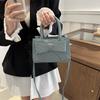 2024 New High-end Summer Shoulder Crossbody Bag With Butterfly Knot Small Square Bag