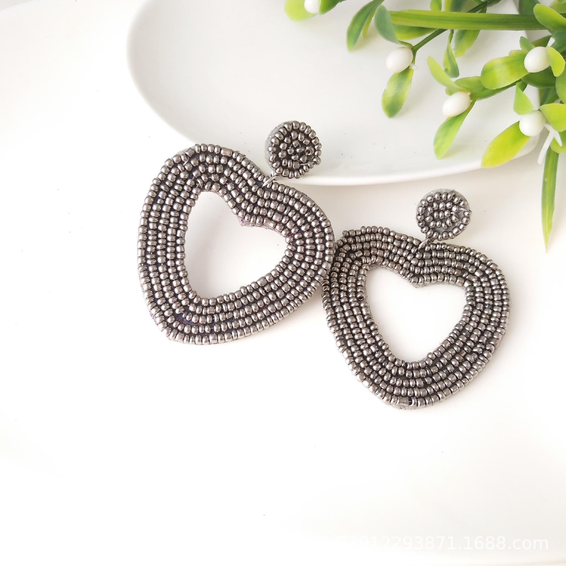 Bohemian Ethnic Colorful Heart Shaped Earrings for Women Fashion Long Handmade Rice Bead Stud Earrings Female Party Jewelry