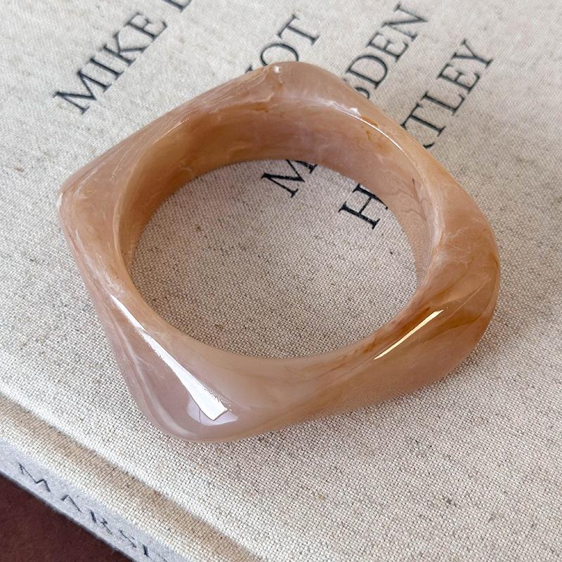 Fashion Wide Geometric Resin Beige Brown Coffee Bangles Irregular Chunky Bracelets Bangle Jewelry Gift for Women Girls