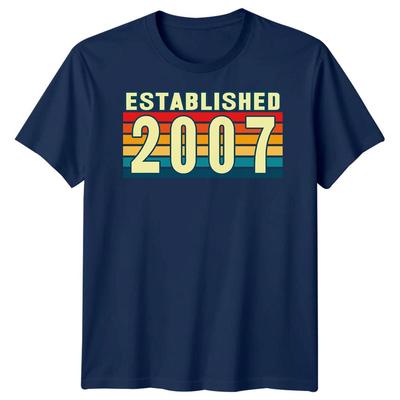 Gegründet 2007 18. Geburtstag Meilenstein Vintage Grafik Unisex T-Shirt