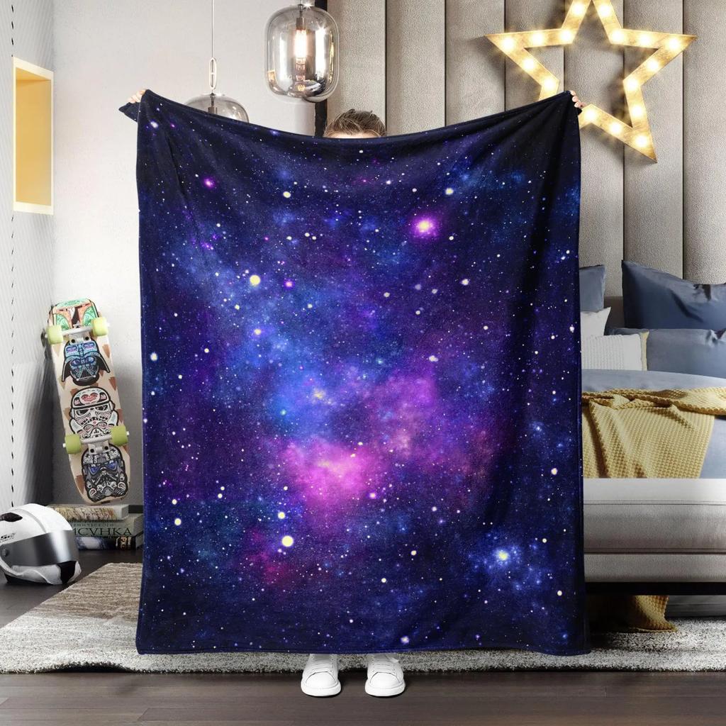 Astronaut Space Blanket, Fleece Flannel Blanket, Cozy Plush Blanket Warm Air Conditioning Blanket for Sofa, Bedroom, Office, Bed