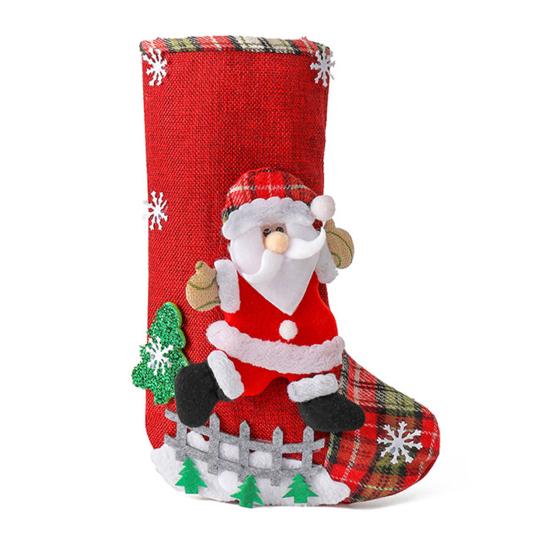 4 Adet Jüt Noel Çorabı 3D Noel Baba Kardan Adam Geyik Noel İkram Çantaları Noel Şömine Asma Çorapları Ağaç Şömine Parti Dekoru
