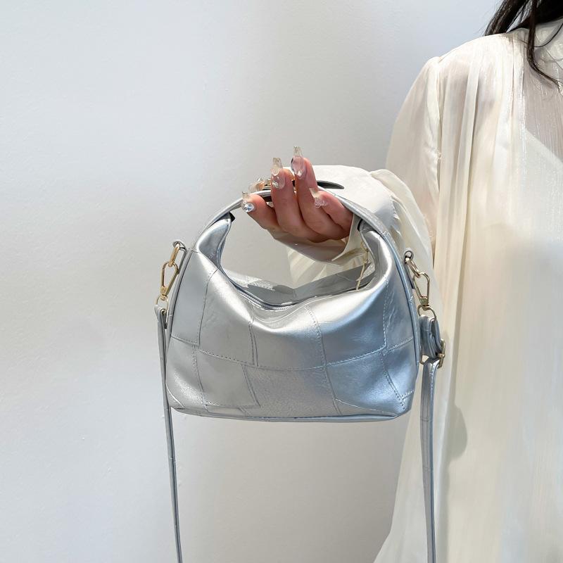 Niche Fashion Bag Women's 2025 New Hand-held High-end Small Square Bag Simple and Versatile Casual Shoulder Bag