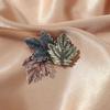Women Brooch Retro Festival Elegant Geometric Electroplating Christmas Decoration Gifts Three-color Maple Leaf Collar Lapel Pin Fashion Jewelry New