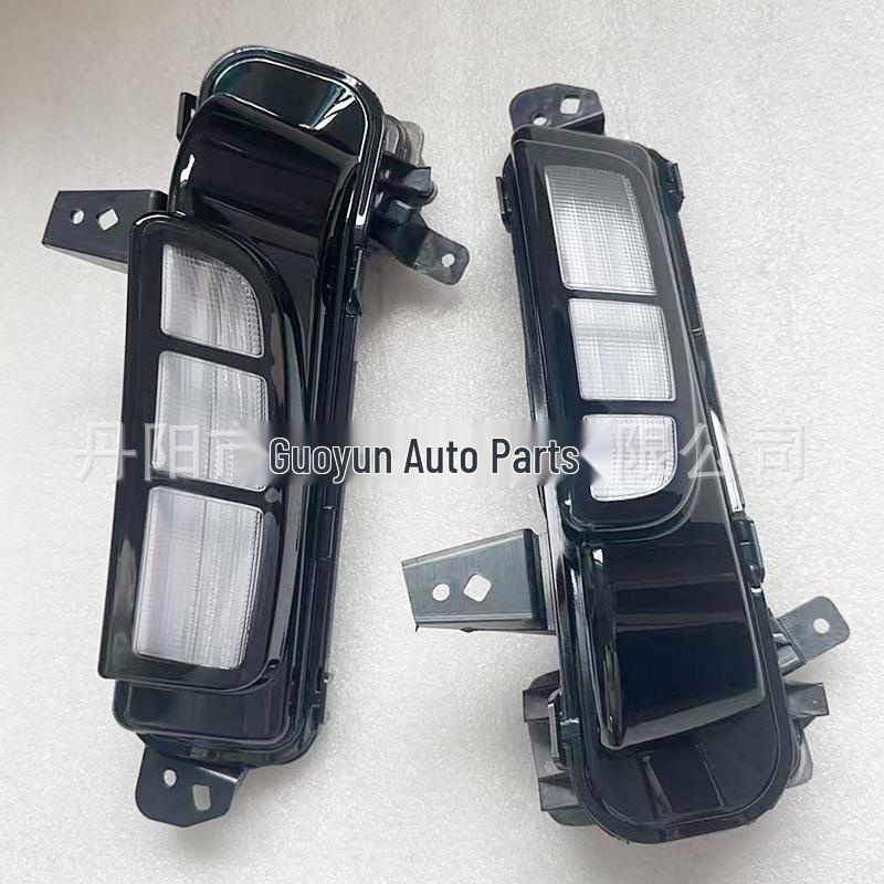 LED-Nebelscheinwerfer und Tagfahrleuchten für den Stoßfänger vorne des T-ROC R-Line 2022-2025