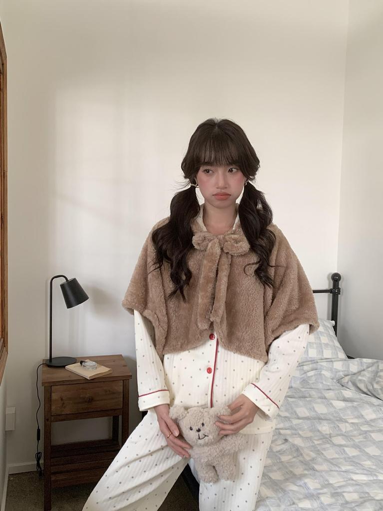 2025 Trendy Winter Hooded Shawl Cape: Thickened Bathrobe Blanket for Office, Cute Student Style.