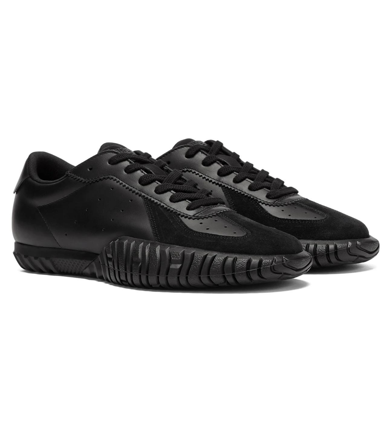 1183C363-003 Onitsuka Tiger DUCK TIGER TR BLACK BLACK (Men s) 10