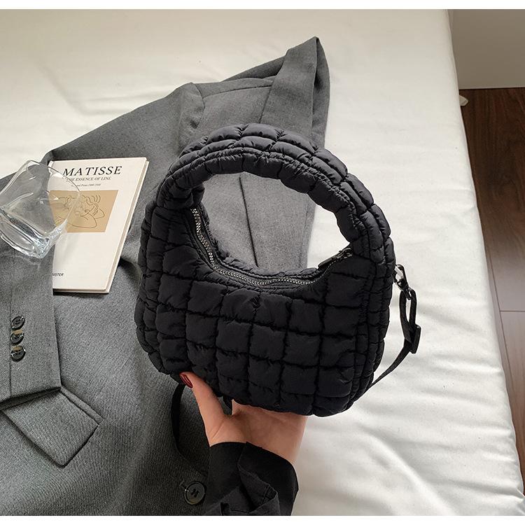 Bubble cotton bag Korean version trendy fashion dumpling bag 2025 summer new cotton clothes pleated rhombus shoulder bag