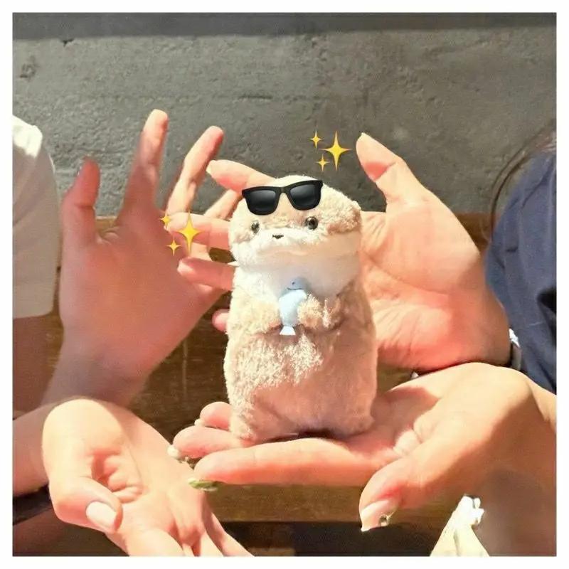 Neue 11cm Otterpuppe Niedlicher kleiner Otter Kleines Tier Plüschtier Niedliche Internet-Berühmtheit Wind Mini-Puppe Tischdekoration Weihnachtsgeschenk
