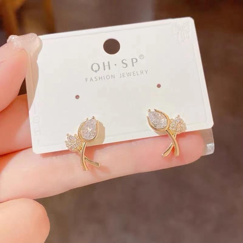 1 Pair Women Earrings Tulip Design High-end Shiny Rhinestone Geometric Electroplating Daily Wear Bright Luster Imitation Pearl F