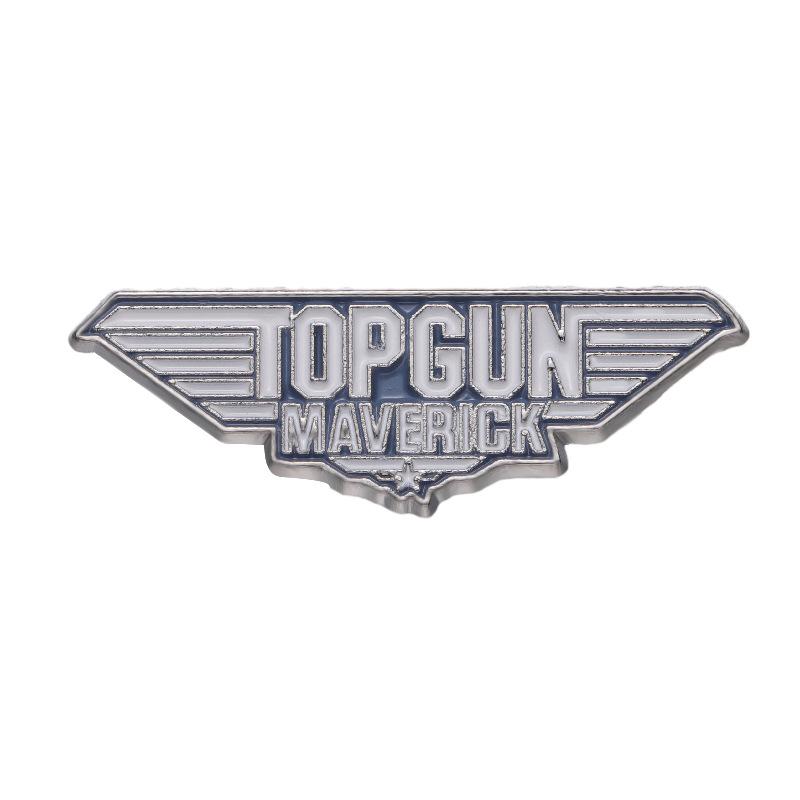 Pilot Space Shuttle Travelling Enamel Pin Denim Backpack Clothes Decoration Badges Jewelry