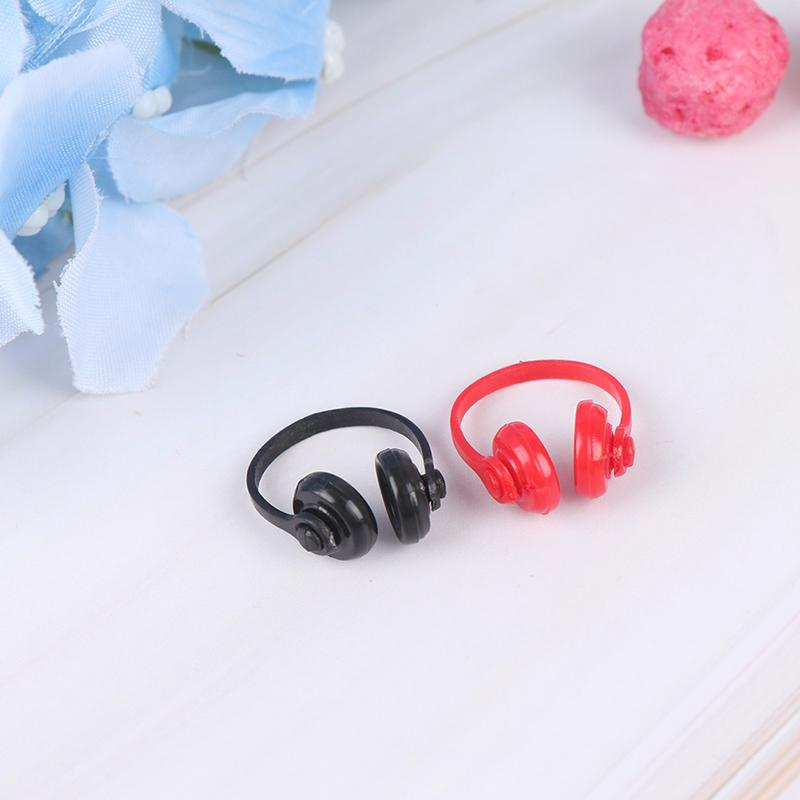 2Pcs 1/12 Headphone Doll House Decor Timeless Toys For Child Kids Present Dollhouse Miniatures Plastic Wireless Earphone